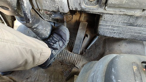 1994-2008 Isuzu Npr Gas Pedal Assembly Oem