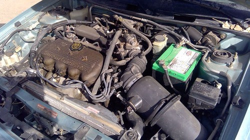1997-2000 Ford Escort Upper Intake Manifold Assembly Plenum 2.0L Throttle Valve