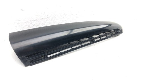 1992-1999 Chevy Suburban Passenger Right Rear Moulding On Corner Panel Oem