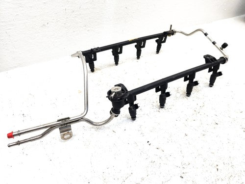 00-02 Cadillac Eldorado Complete Fuel Rail With Injectors Set Loaded Oem 4.6L