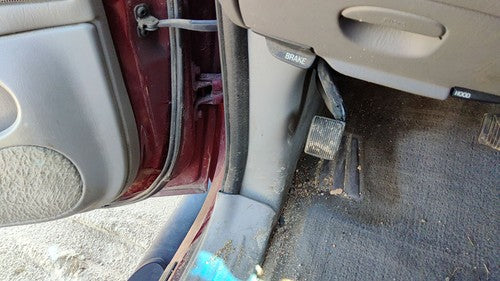 1997-2002 Ford Expedition Driver Left Lower Kick Trim Panel Oem Gray F2
