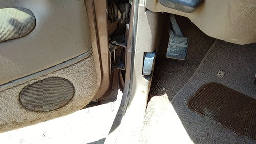 1995-2000 Silverado 2500 Driver Left Lower Kick Trim Panel Oem Tan 52D
