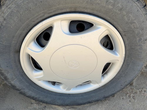 1997-2001 Toyota Camry 14 Inch Seven Hole Hubcap Wheel Cover OEM 42621AA020