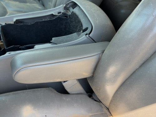 2003-2006 Chevy Suburban 1500 Driver Left Front Arm Rest Side Seat Oem Gray 92I