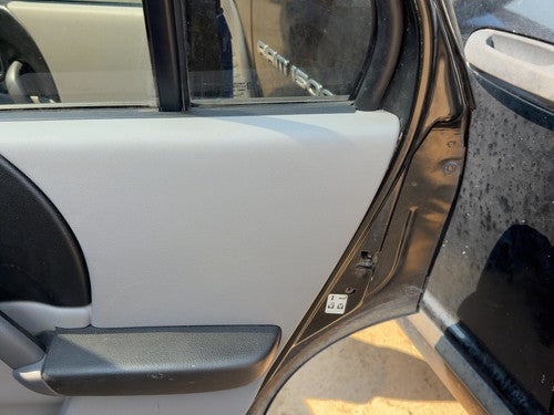 04-05 Vue Redline Passenger Right Rear Door Trim Panel Switches Back Gray 17D