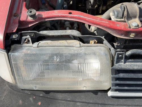 87-88 Toyota FX Passenger Right Head Light Assembly OEM Front Lamp 8111002010