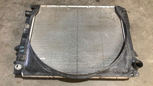 2013-2018 Dodge Ram 4500 Radiator With Fan Shroud Oem Cummins 6.7L At 4X4