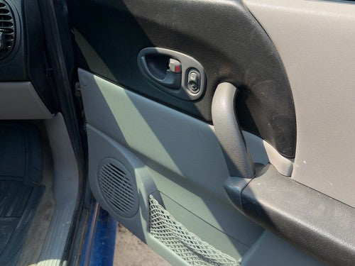 04-05 Vue Redline Passenger Right Front Door Trim Panel With Switches Gray 17D