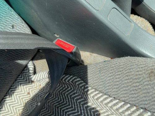 1996-2000 Honda Civic Passenger Right Front Seat Belt Buckle Receiver Oem Gray F