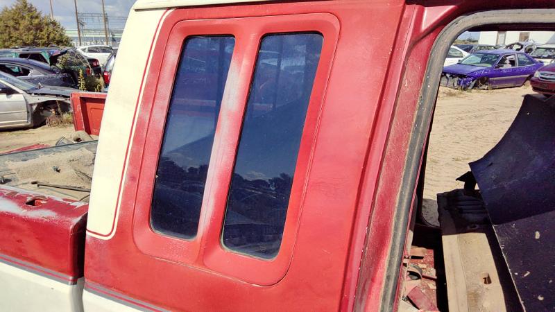 1988 Ford Pickup F150 Series Quarter Panel Moulding RH
