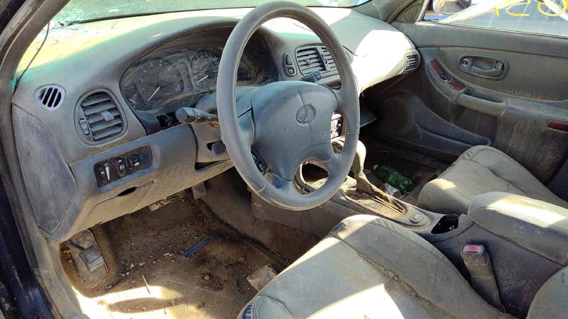 2000-2002 Oldsmobile Intrigue Engine Fuse Box