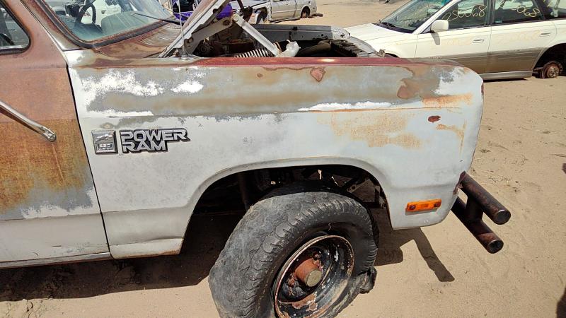 1981-1993 Dodge Pickup 250 Series Fender RH
