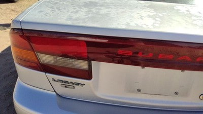 2000-2004 Subaru Legacy Center Middle Tail Light Brake Trunk Lamp Oem Rear