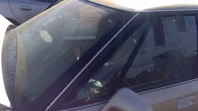 92-99 Eighty Eight Driver Left Front Vent Window Small Door Glass With Frame