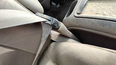 2000 Ford Windstar Passenger Right Front Seat Belt Buckle Receiver Oem
