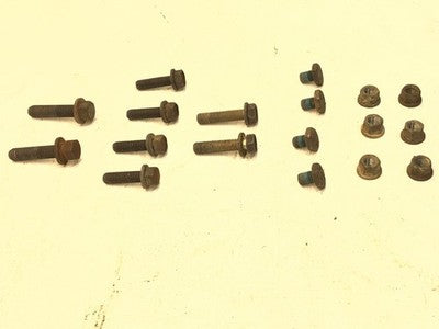 05-06 Liberty Set Bolts For Transmission Bellhousing Hardware Factory 3.7L 4X4
