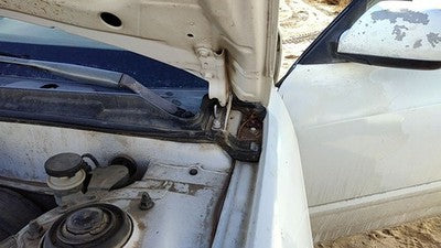 2003 Hyundai Elantra Driver Left Hood Hinge Assembly Oem White