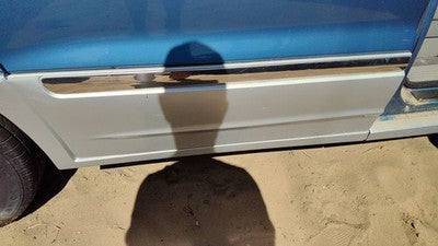2002 Ford Windstar Passenger Right Rear Moulding From Door Back Trim Blue Lv Ts