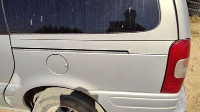 2000 Chevy Venture Driver Left Rear Moulding Roller Cover Oem Silver 17U