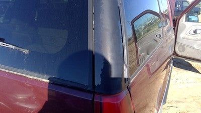 1999 Chevy Tahoe Passenger Right Rear Moulding On Quarter Panel Oem Upper Corner