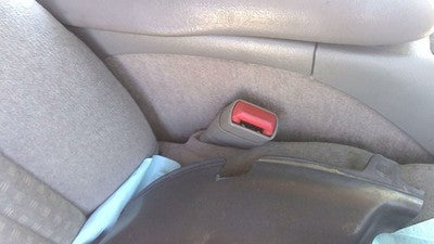 1998 Chevy S10 Blazer Passenger Right Front Seat Belt Buckle Receiver Gray 92H