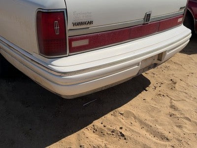 1991-1994 Lincoln Town Car Rear Bumper Cover Assembly Oem Back White Wt