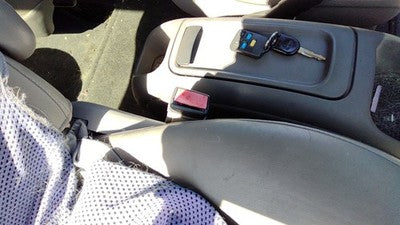 02 03 Ford Windstar Passenger Right Front Seat Belt Buckle Receiver Oem Gray 22