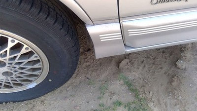 1991 Cutlass 2 Door Driver Left Moulding From Fender Oem Trim Strip Silver