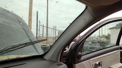 07 Grand Vitara Xl-7 Passenger Right A Pillar Trim Windshield Post Panel Gray