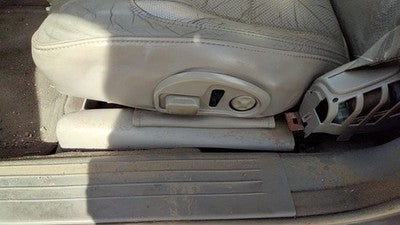 02 Deville Dts Driver Left Side Power Seat Switch With Trim Panel Cashmere 54U