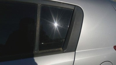2010-2016 Kia Sportage Driver Left Rear Vent Window Back Door Glass With Frame