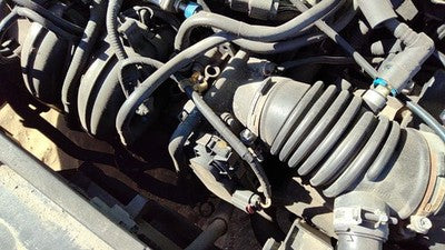 2004-2005 Mazda 3 Throttle Body Valve Assembly Complete Oem With Sensors 2.3L