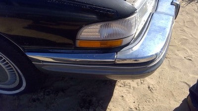 91-96 Buick Park Ave Passenger Right Front Turn Signal Light Lamp Fender Mounted