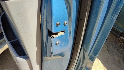 1999-2003 Ford Windstar Passenger Right Front Door Latch With Rods/Cables Oem