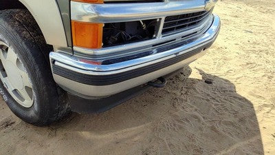1992-1999 Chevy Suburban Chrome Front Bumper Assembly With Brackets Oem 15574111