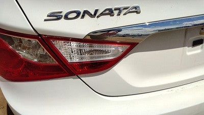 2011-14 Hyundai Sonata Driver Left Tail Light Brake Lamp Rear Inner Lid Mounted
