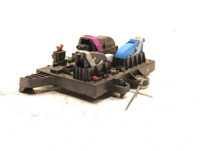13-16 Buick Verano Interior Fuse Box Cabin Power Panel 2.0L 22798890 Under Dash