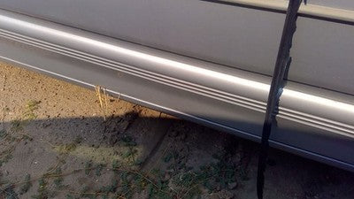 1991 Cutlass 2 Door Passenger Right Front Moulding From Door Trim Strip Silver