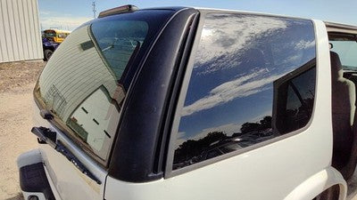 1999 S10 Blazer Passenger Right Rear Moulding On Quarter Panel Oem