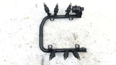 Olds Eighty Eight Complete Fuel Rail With Injectors Set Loaded Oem 3.8L 25531465