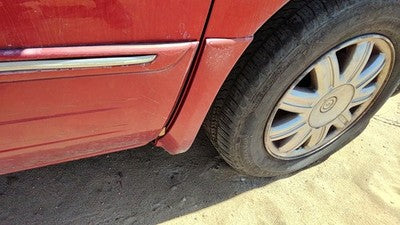 06 Town Country Passenger Right Moulding From Fender Oem Trim Strip Red Prh