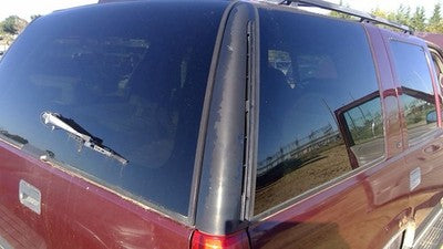 1999 Chevy Tahoe Passenger Right Rear Moulding On Quarter Panel Oem Upper Corner