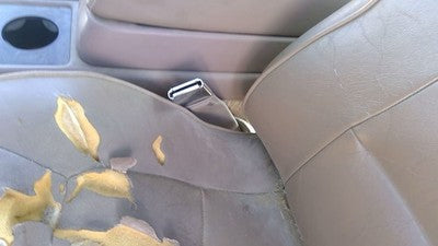 1994 Olds Eighty Eight Driver Left Front Seat Belt Buckle Receiver Oem Tan