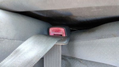 04-05 Toyota Prius Passenger Right Front Seat Belt Buckle Receiver 18 Dark Gray