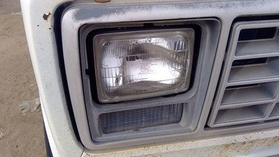 1979-1991 Ford Van E250 Passenger Right Headlight Door Trim Surround Panel Oem