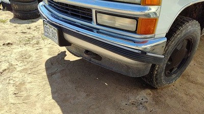 1988-1999 Chevy Silverado 1500 Front Bumper With Brackets Assembly Oem 15574111