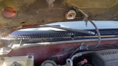 1995-2000 Chevy Tahoe Passenger Right Windshield Wiper Arm Oem Blade Lever