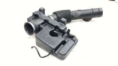 2002-2004 Chevy Trail Blazer Intake Tube With Resonator Oem 4.2L 15810294