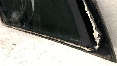 2000-2006 Chevy Suburban Passenger Right Rear Quarter Glass Back Side Window Oem