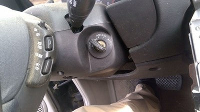 1997-1999 Saturn Sw2 Steering Column Trim Surround Collar Plastic Housing Gray